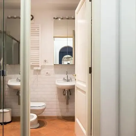 Hidden Retreat - Duomo Apartment